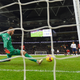 Illustration for article titled David De Gea Is Proof That Goalkeepers Should Embrace The Kick Save